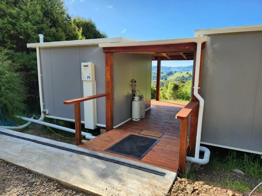 Glenwood Akaroa Bush Retreat - Kanuka Hut Exterior photo